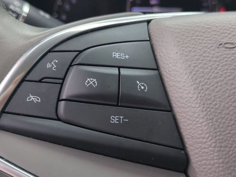 Used 2017 Cadillac XT5 Luxury image 15