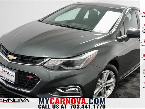 Used 2018 Chevrolet Cruze LT w/ Convenience Package FWD image 1