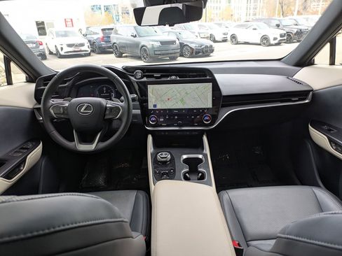 Used 2023 Lexus RZ 450e Premium image 29