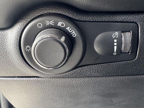 Used 2024 Dodge Durango R/T AWD/4WD image 7