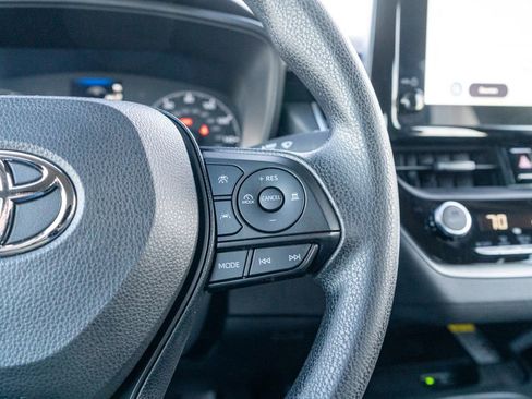 Used 2025 Toyota Corolla LE w/ LE Premium Package image 26