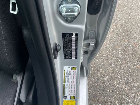 Used 2025 Toyota Corolla LE image 27