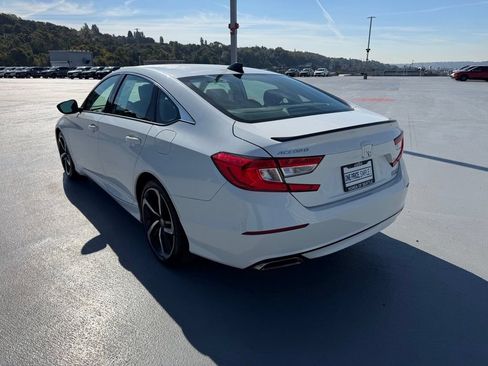 Certified 2022 Honda Accord Sport Special Edition image 9