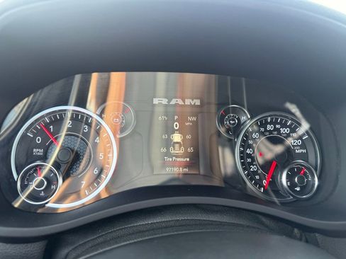 Used 2024 RAM 2500 Tradesman w/ Chrome Appearance Group image 22