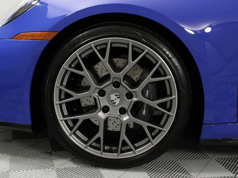 Used 2025 Porsche 911 Carrera image 29