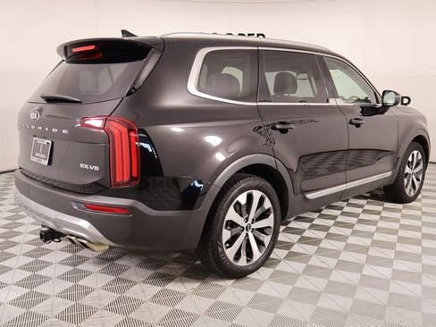 Used 2021 Kia Telluride EX w/ EX Premium Package image 23