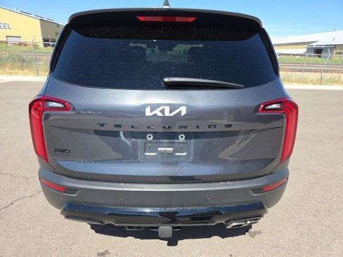 Used 2022 Kia Telluride SX w/ SX Prestige Package AWD/4WD image 4
