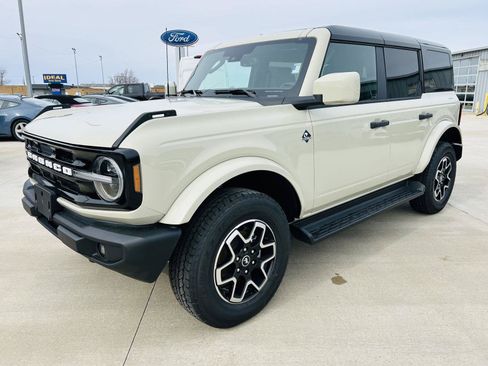 New 2026 Ford Bronco Outer Banks AWD/4WD image 33