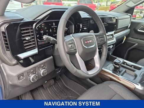 New 2026 GMC Sierra 1500 Elevation w/ LPO, Elevation Black Package AWD/4WD image 8