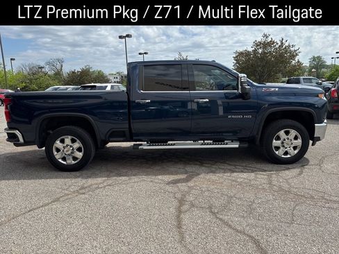 Used 2022 Chevrolet Silverado 2500 LTZ w/ LTZ Premium Package image 12