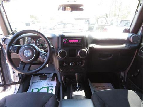 Used 2014 Jeep Wrangler Unlimited Sport image 22