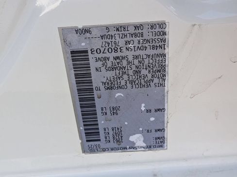 Used 2025 Nissan Altima 2.5 SV FWD image 35
