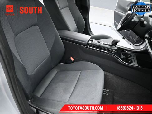 Used 2024 Toyota Prius LE image 27