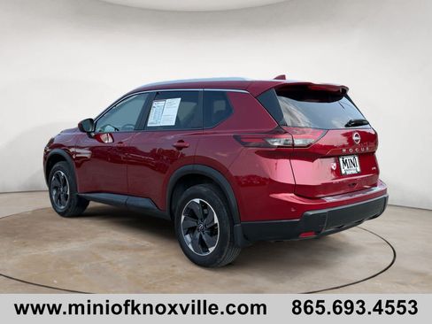Used 2025 Nissan Rogue SV w/ SV Premium Package AWD/4WD image 5