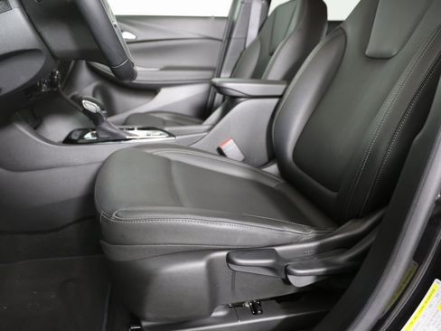 Certified 2024 Buick Encore GX Sport Touring image 12