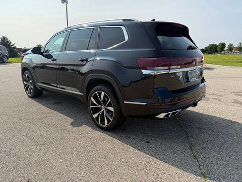 Used 2024 Volkswagen Atlas SEL Premium R-Line AWD/4WD image 3