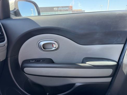 Used 2016 Kia Soul + w/ Eco Package FWD image 16
