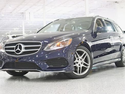 Used 2016 Mercedes-Benz E 350 4MATIC Wagon w/ Premium Package image 5