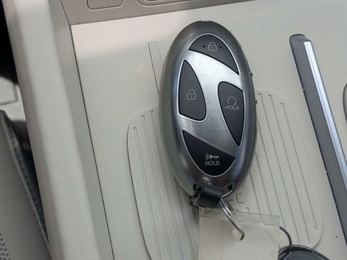 Used 2025 Hyundai Santa Fe Calligraphy FWD image 33