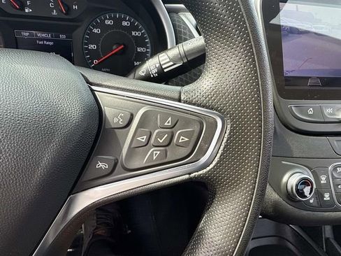 Used 2025 Chevrolet Malibu LT image 32