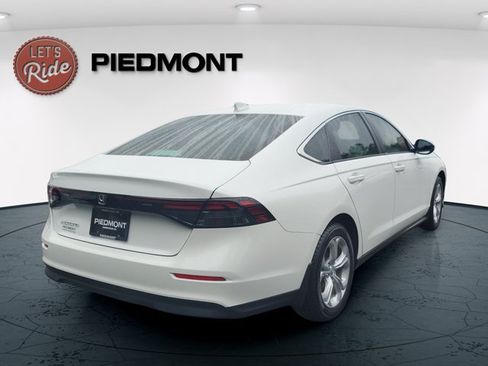 Certified 2024 Honda Accord LX image 6