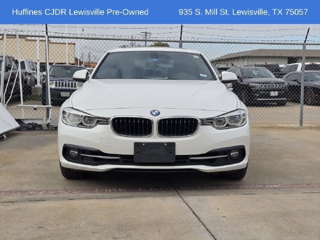 Used 2018 BMW 330i Sedan w/ Convenience Package RWD image 2