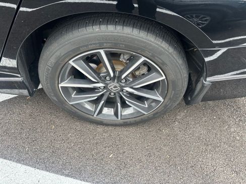 Used 2022 Honda Accord EX-L image 11