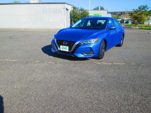 Used 2021 Nissan Sentra SV image 4