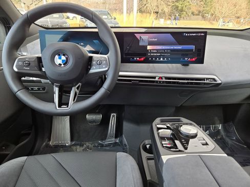 New 2026 BMW iX xDrive45 w/ M Sport Package image 28