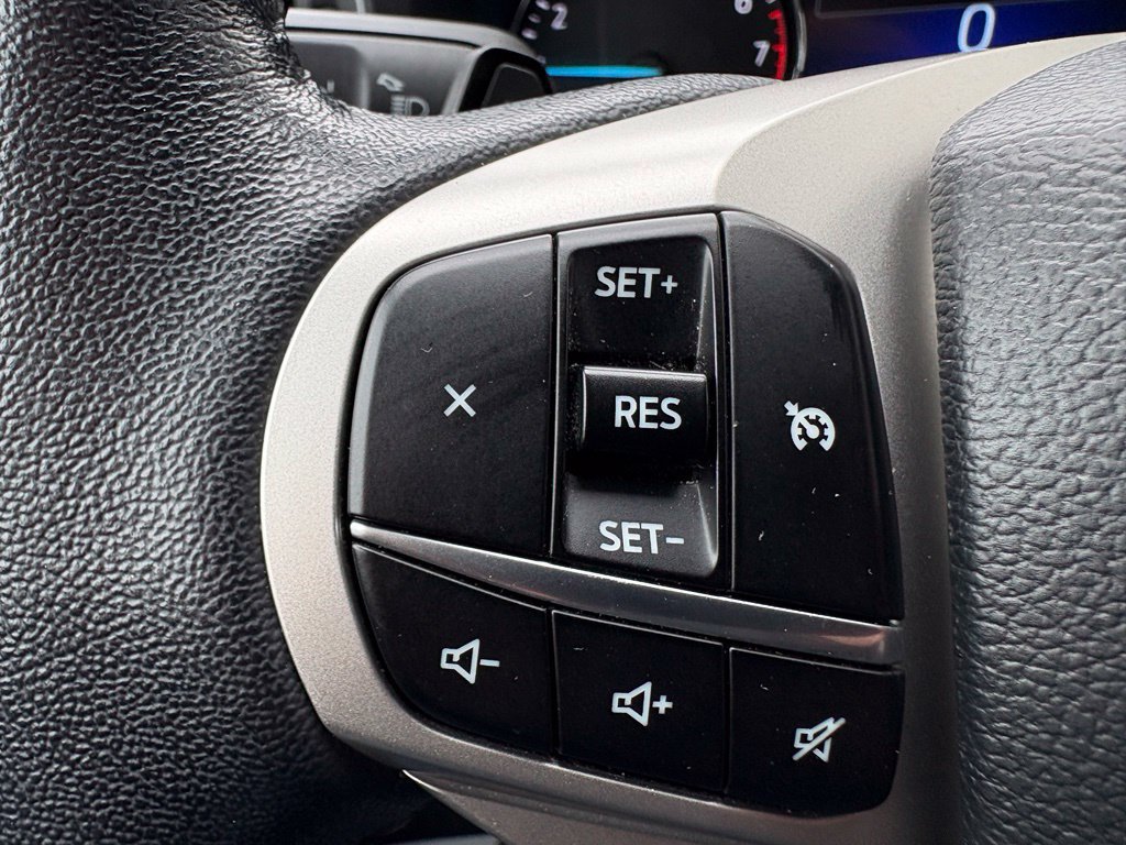 Used 2021 Ford Explorer XLT w/ Equipment Group 202A AWD/4WD image 26