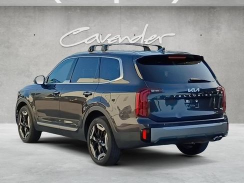 Used 2025 Kia Telluride S AWD/4WD image 14