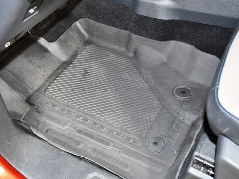 Used 2022 Ford Bronco Wildtrak AWD/4WD image 41