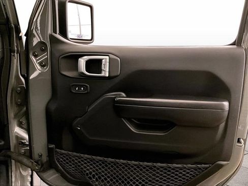 Used 2019 Jeep Wrangler Unlimited Sport S AWD/4WD image 23