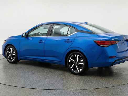 Used 2025 Nissan Sentra SV FWD image 6