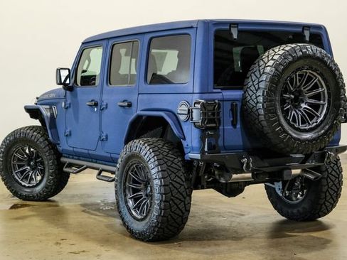Used 2025 Jeep Wrangler Unlimited Rubicon w/ Safety Group AWD/4WD image 45