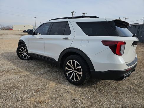 Used 2020 Ford Explorer ST w/ Premium Technology Package image 5