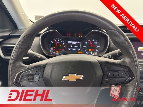 Used 2021 Chevrolet TrailBlazer LS image 21