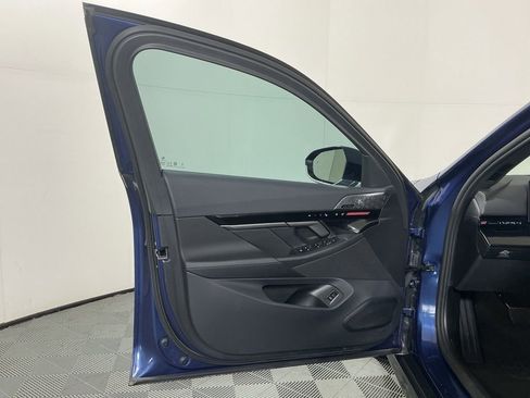 Certified 2025 BMW 530i w/ Premium Package image 20