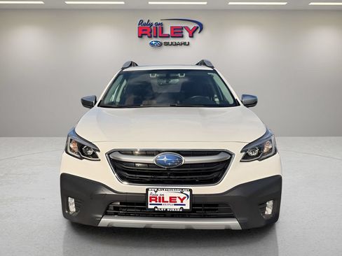 Used 2022 Subaru Outback Touring AWD/4WD image 8