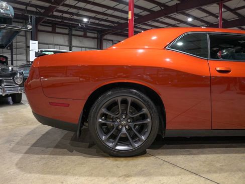 Used 2022 Dodge Challenger R/T Scat Pack w/ Driver Convenience Group image 9