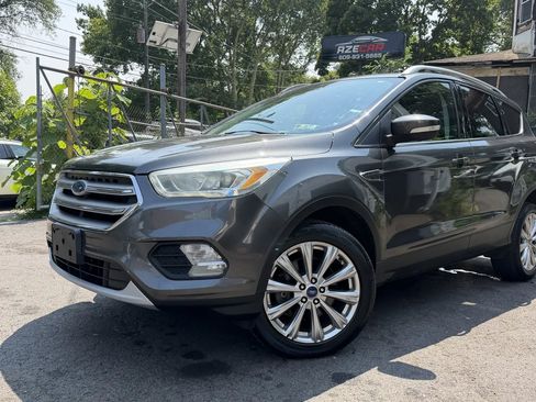 Used 2017 Ford Escape Titanium AWD/4WD image 5