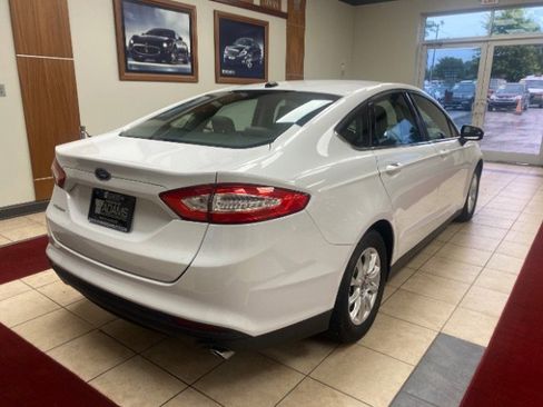 Used 2016 Ford Fusion S image 5