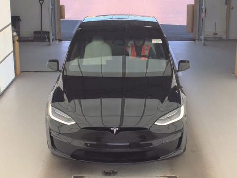 Used 2023 Tesla Model X AWD/4WD image 3