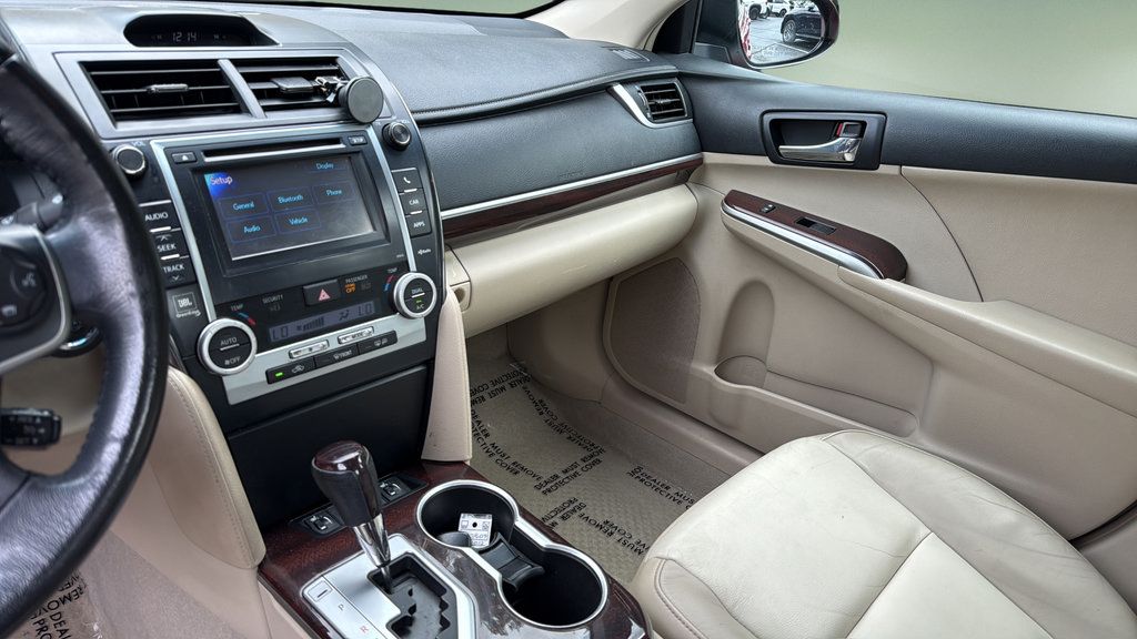 Used 2012 Toyota Camry XLE FWD image 24