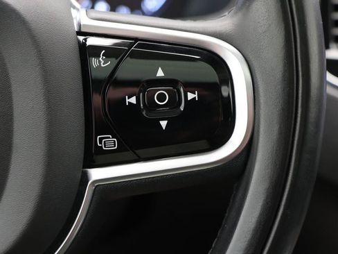 Used 2016 Volvo XC90 T8 Momentum w/ Vision Package AWD/4WD image 22