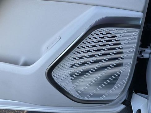 Used 2025 Buick Enclave Avenir w/ Trailering Package, 5000 lbs. image 25