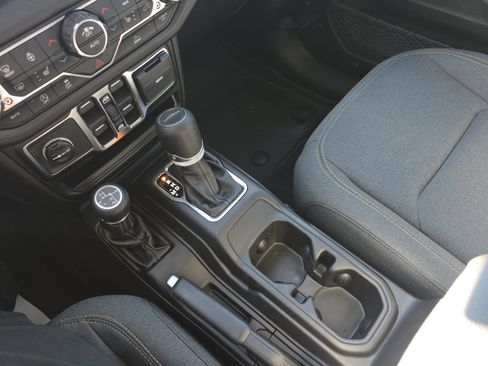 New 2026 Jeep Gladiator Sport AWD/4WD image 29
