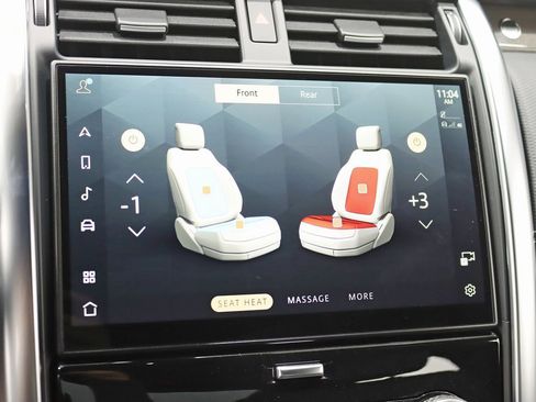 Used 2023 Land Rover Discovery Metropolitan Edition image 24