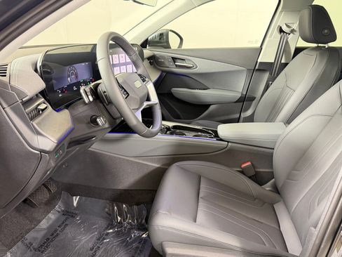 New 2026 Audi Q3 quattro 2.0T AWD/4WD image 5