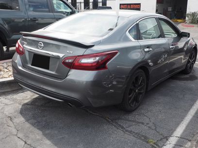 Used 2017 Nissan Altima 2.5 SR w/ Midnight Edition Package